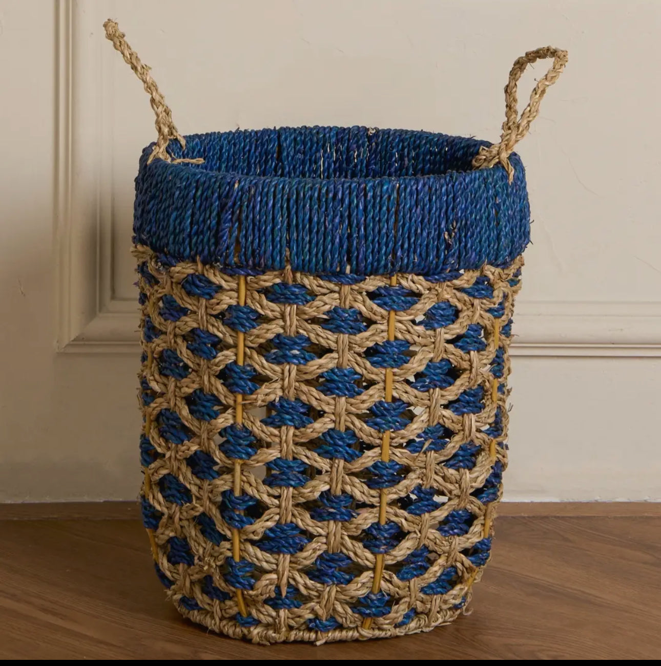 Handwoven Seagrass Storage Baskets with Handles – Natural Woven Baskets (3 Sizes & Colors)