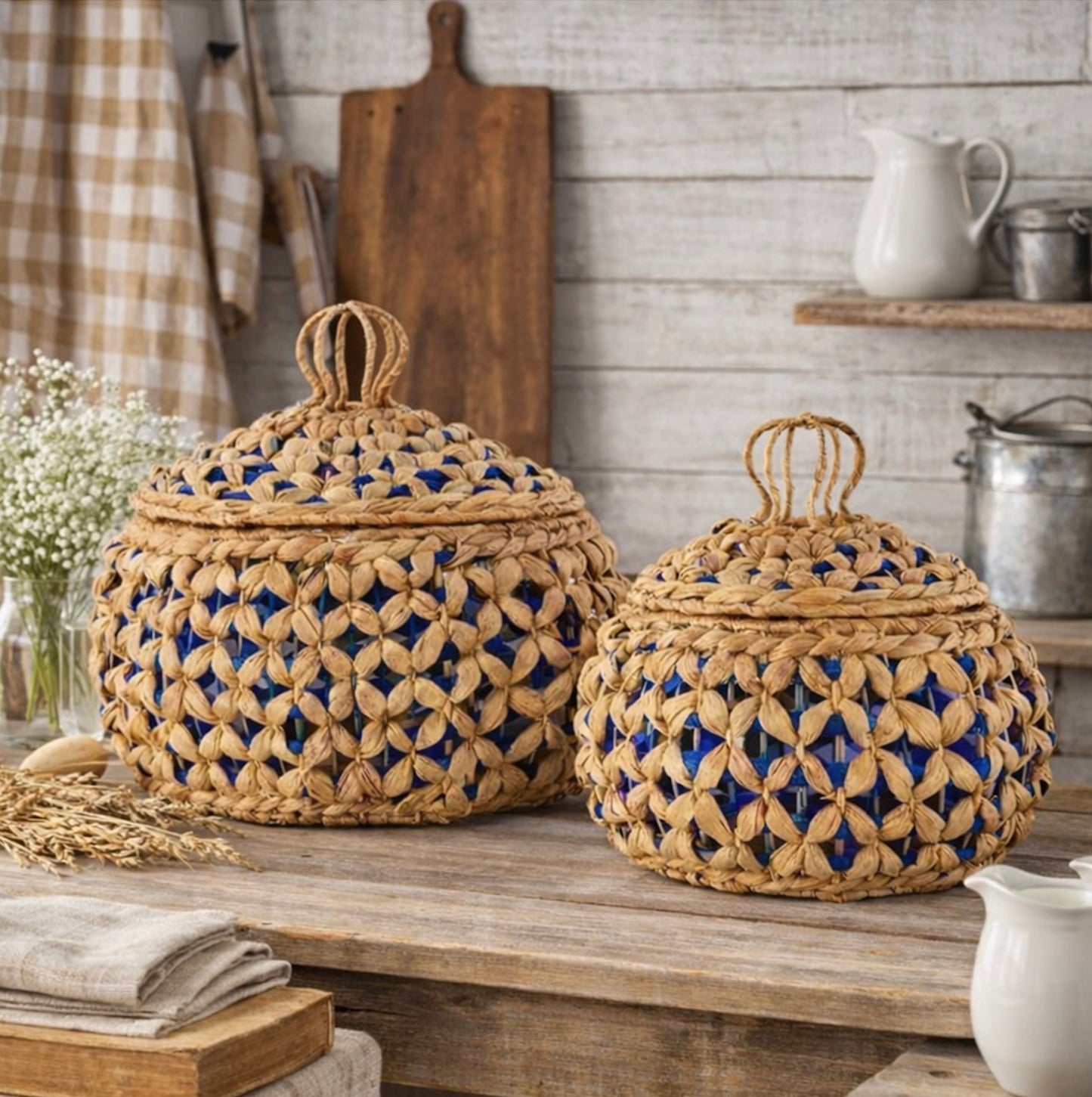 Handwoven Seagrass Baskets with Lids – Natural Storage Baskets (2 Sizes)