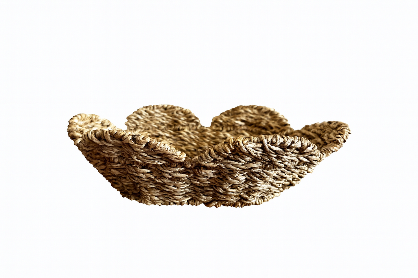 Scalloped Seagrass Tray – Handwoven Natural Basket Bowl | Coastal Farmhouse Décor